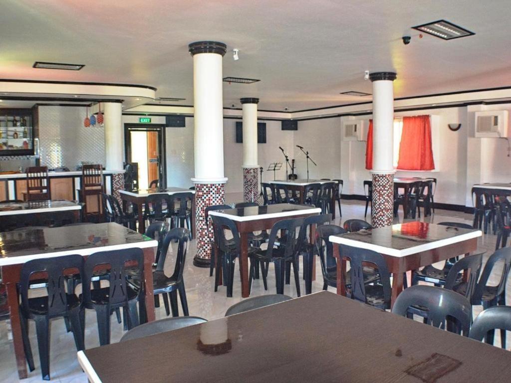 Mayon Backpackers Hostel Legazpi Esterno foto