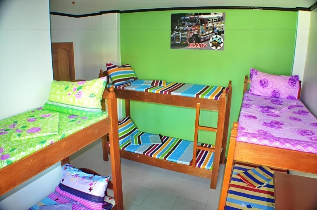 Mayon Backpackers Hostel Legazpi Esterno foto