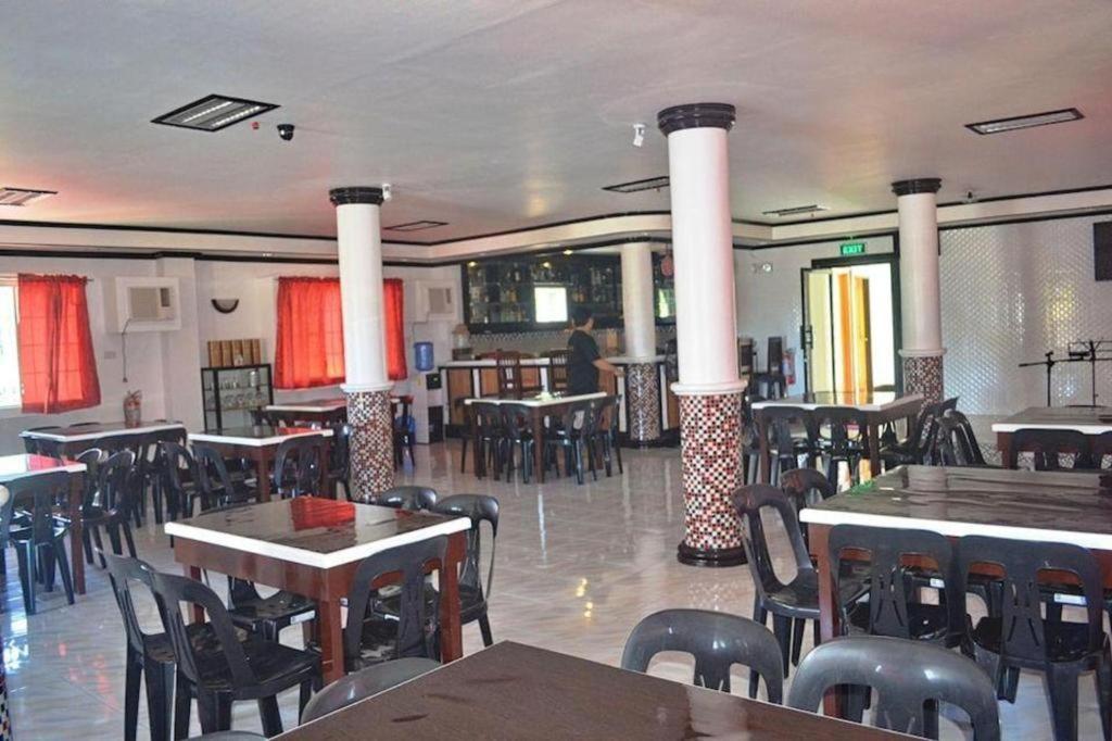 Mayon Backpackers Hostel Legazpi Esterno foto